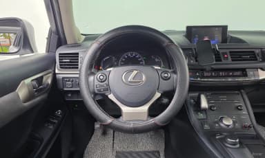 CT200h