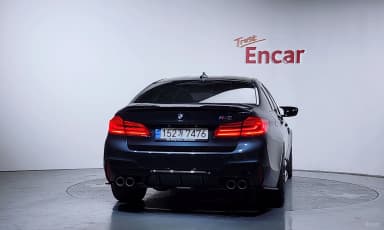 M5 (F90)