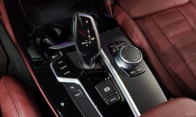 X4 (G02)