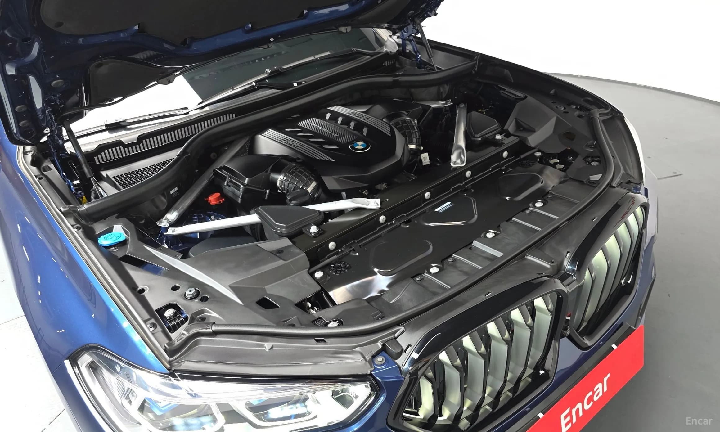 X6 (G06)