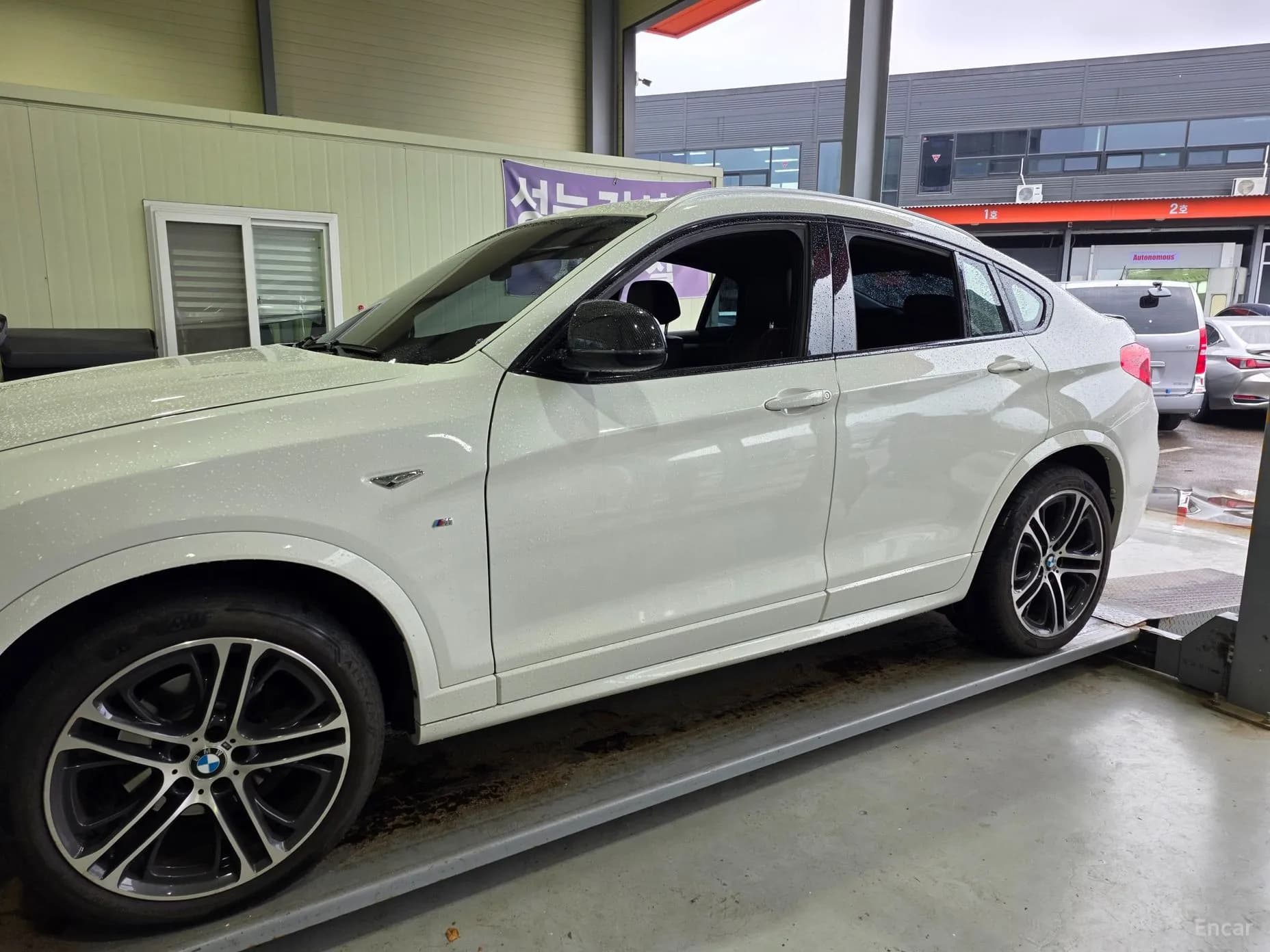 X4 (F26)