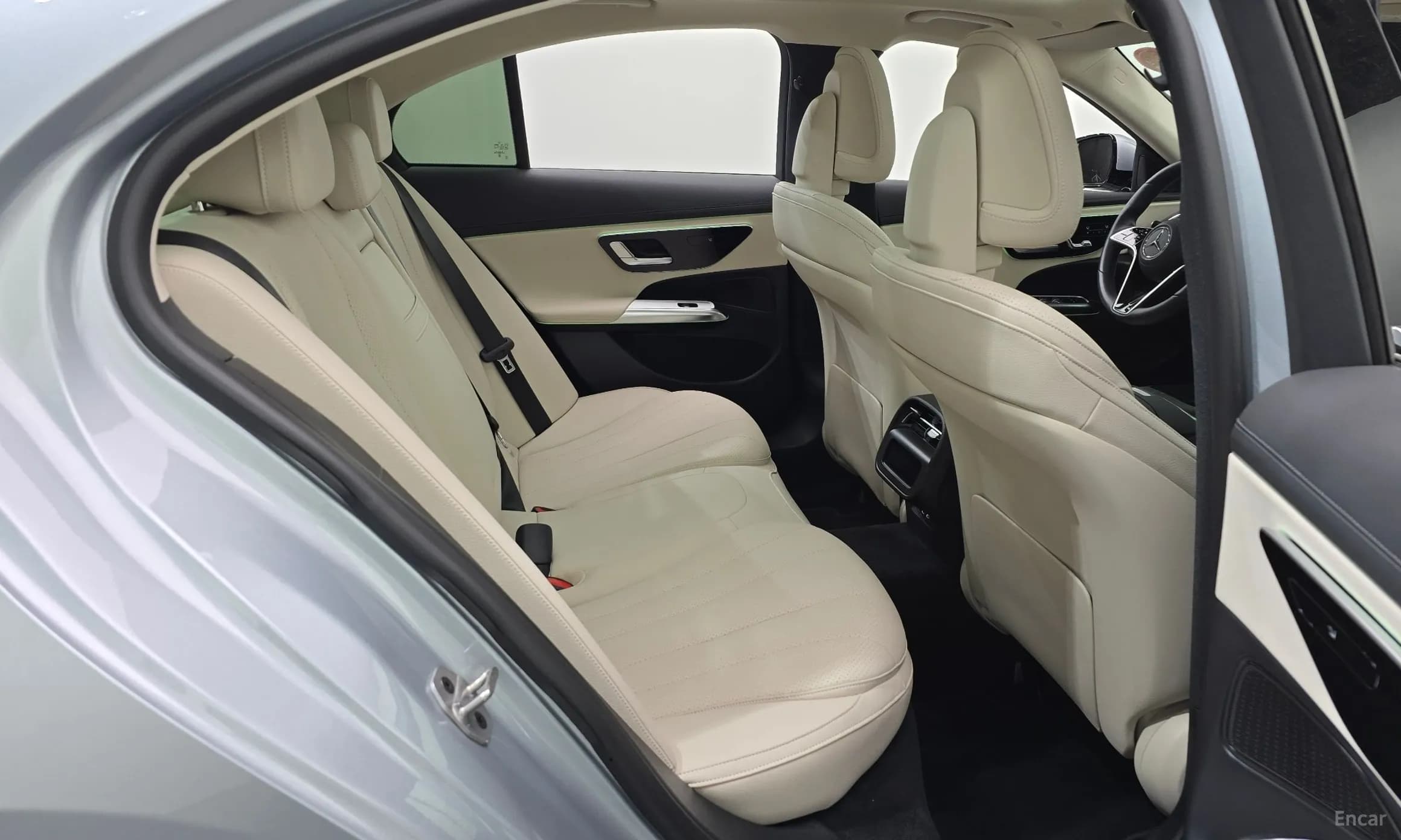 E-Class W214