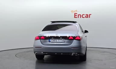 E-Class W214