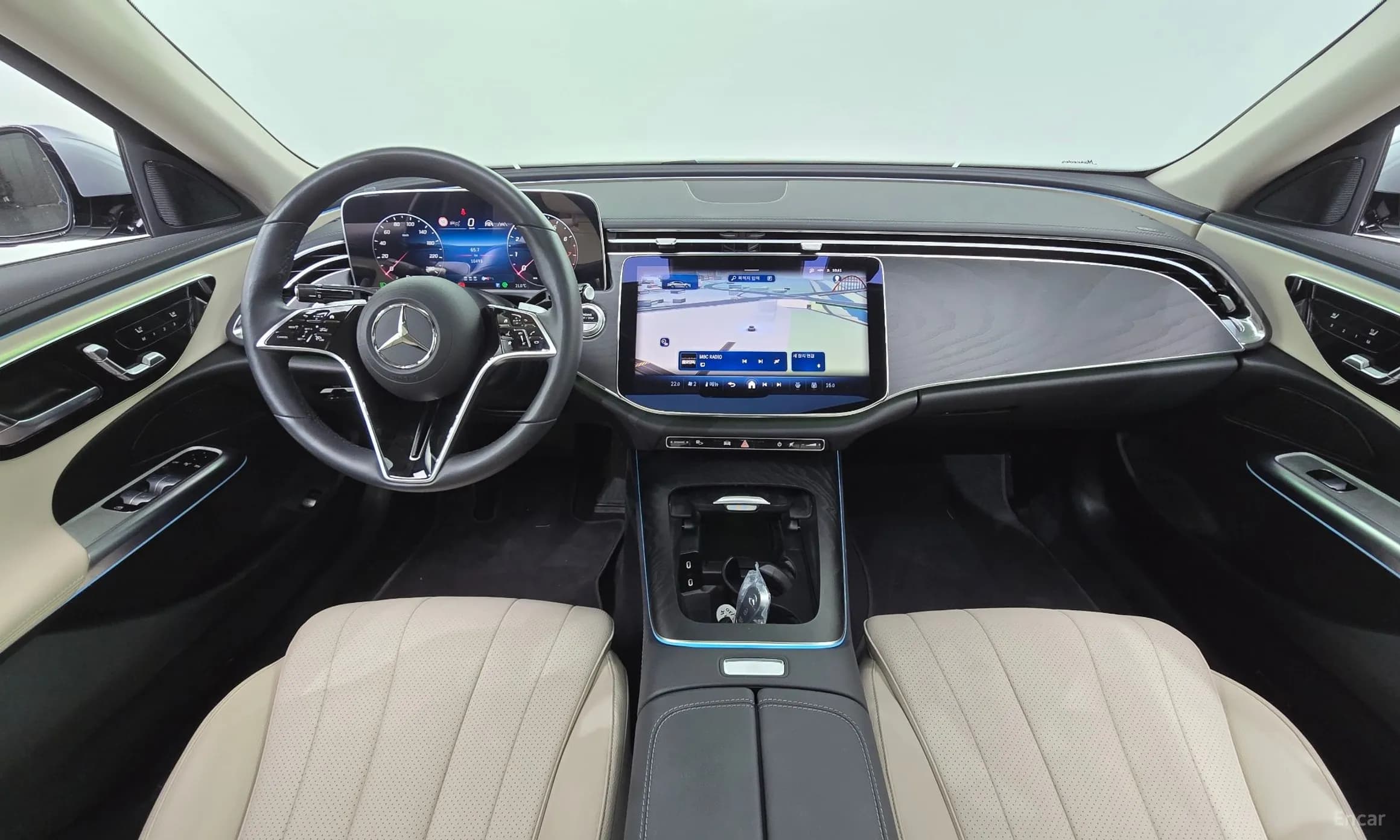E-Class W214