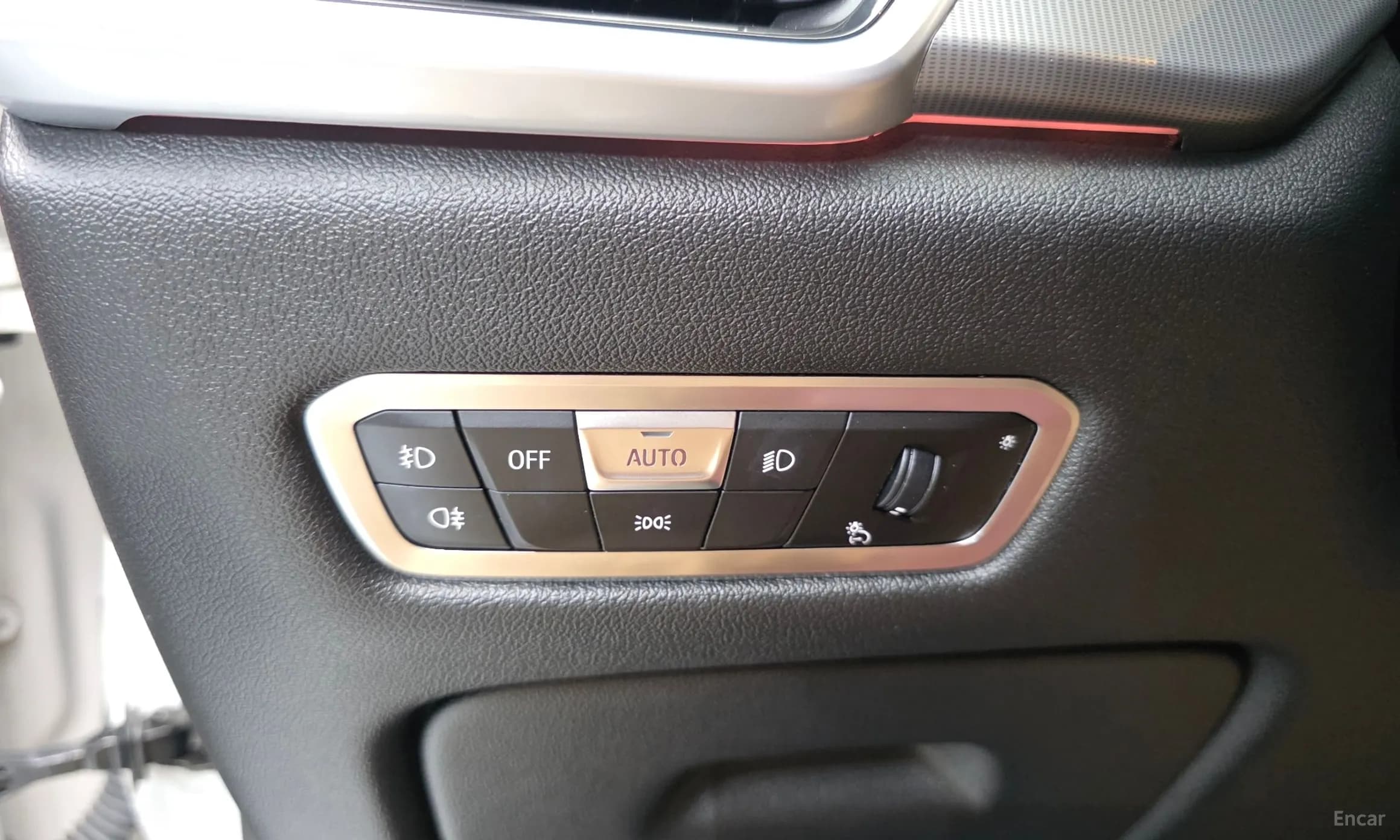 X6 (G06)