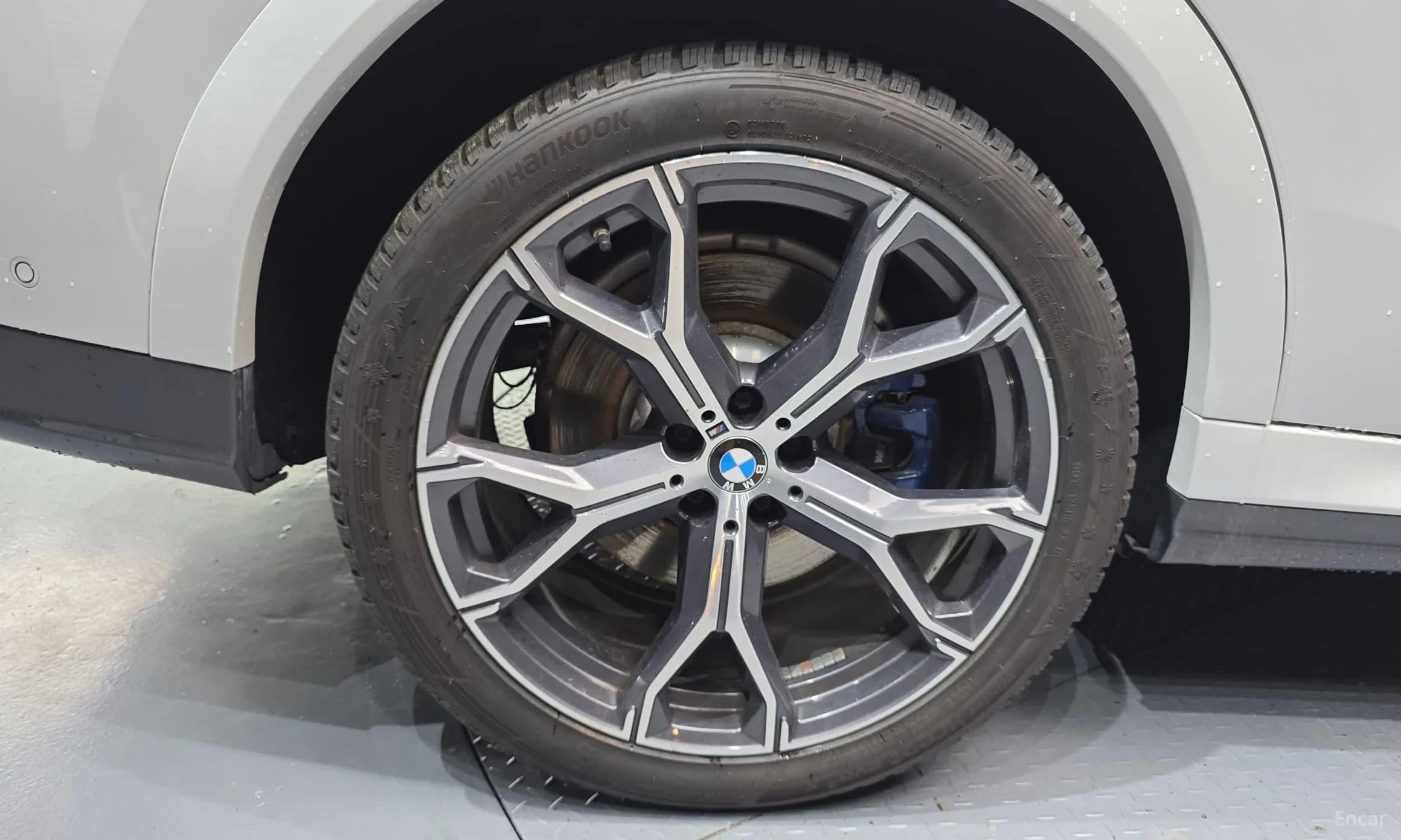 X6 (G06)