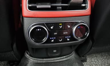 GV70