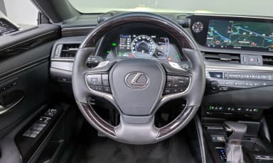 ES300h 7th Generation