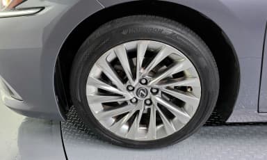 ES300h 7th Generation