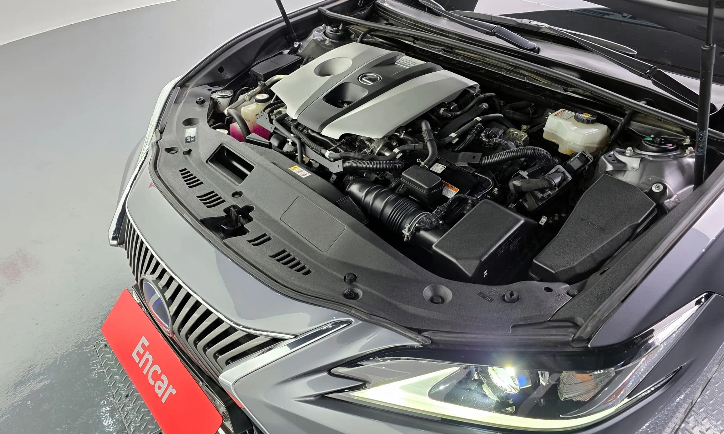 ES300h 7th Generation