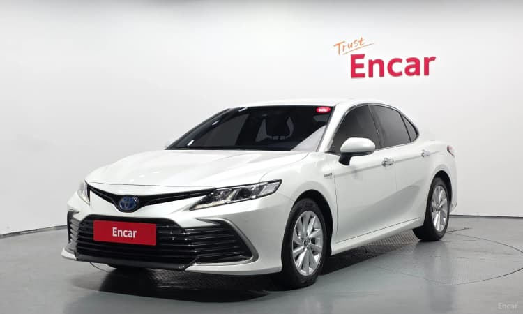 Camry (XV70)