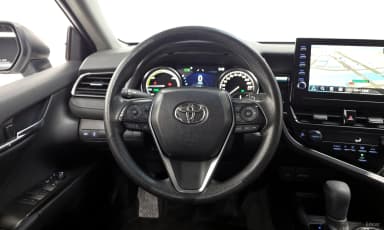Camry (XV70)
