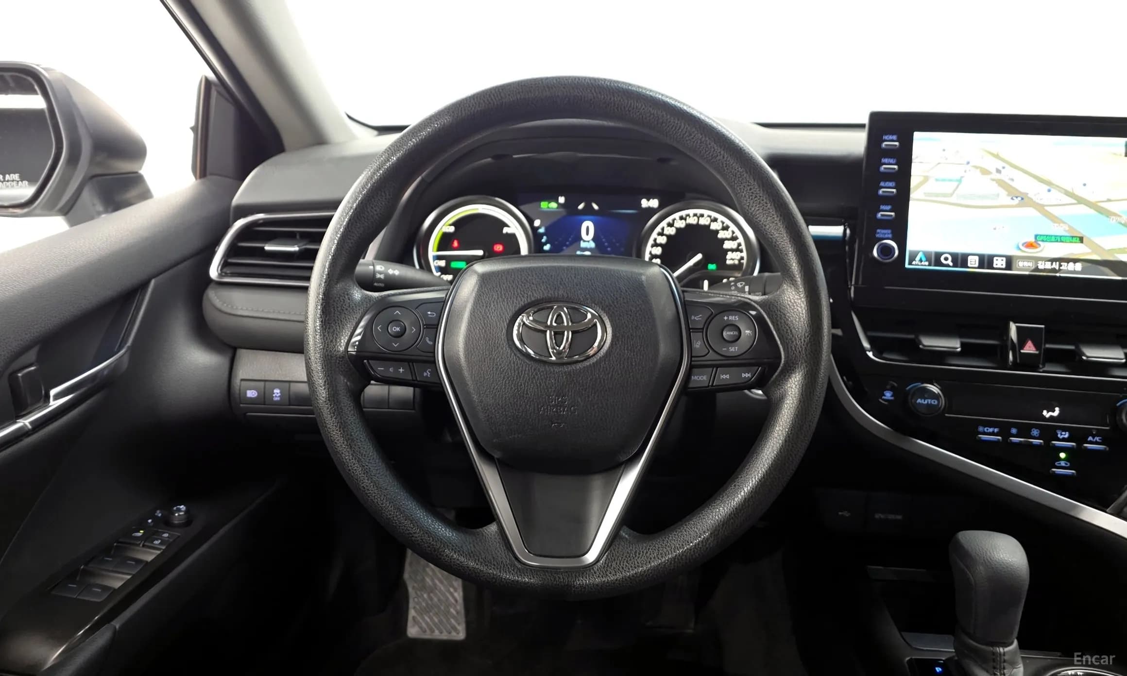 Camry (XV70)
