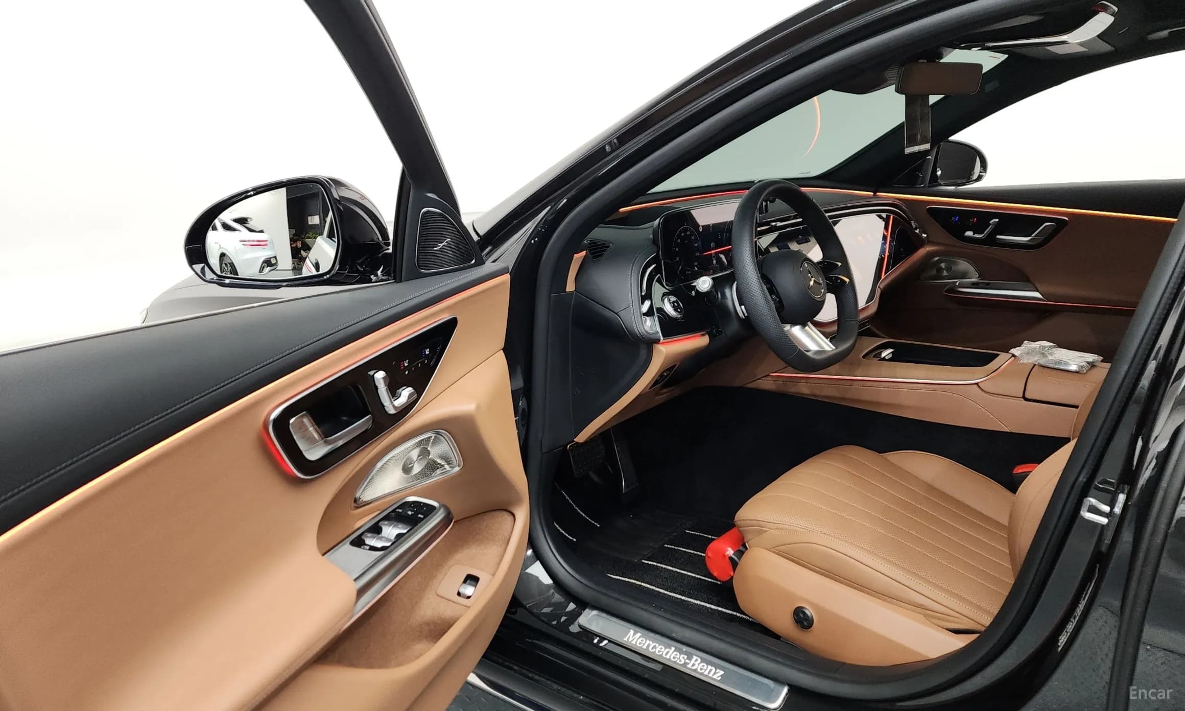 E-Class W214