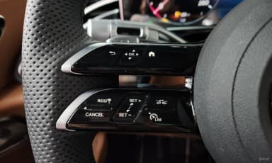 E-Class W214