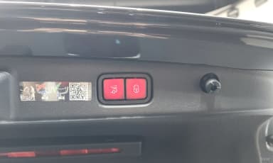 E-Class W214