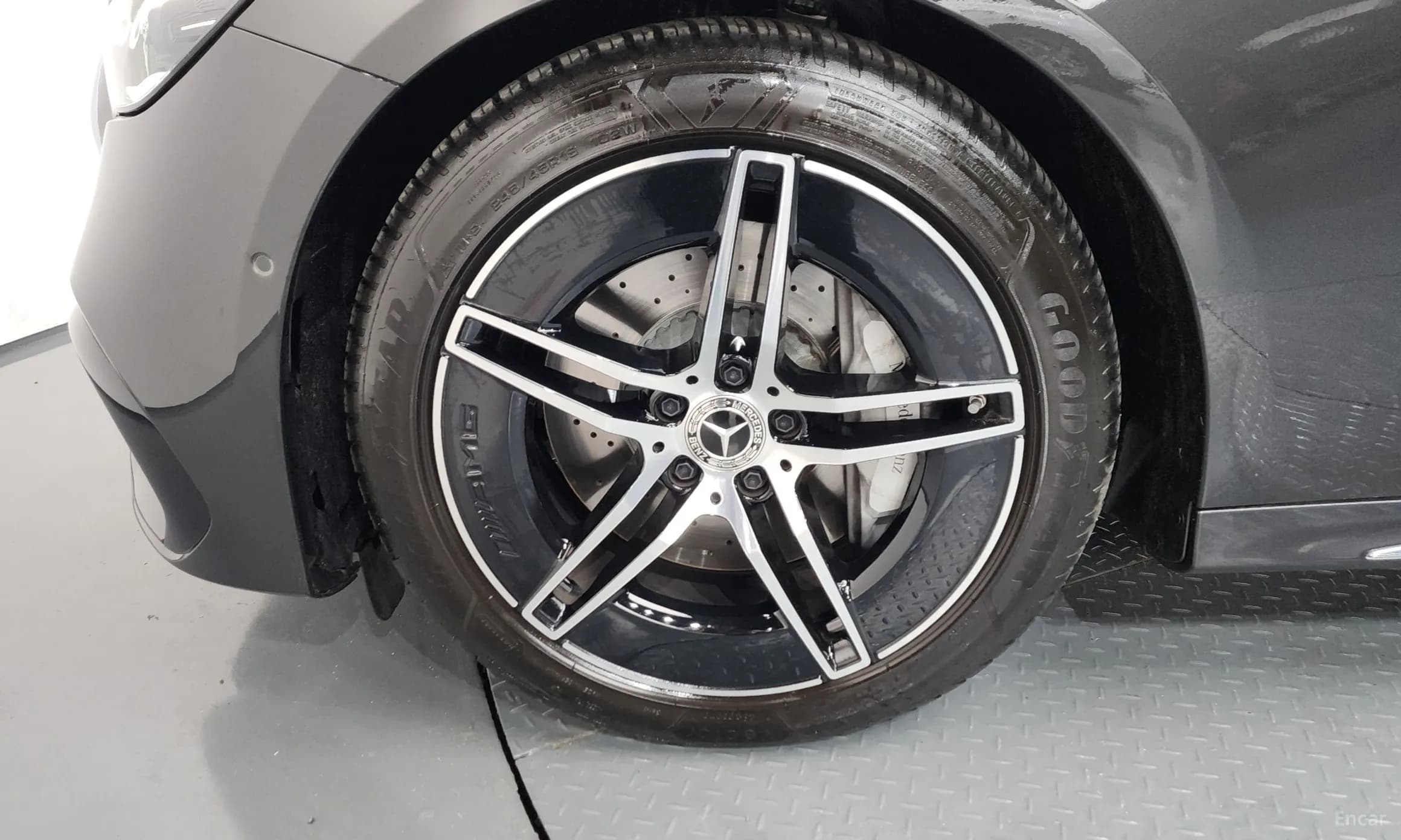 E-Class W214