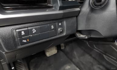 Rexton Sports Khan