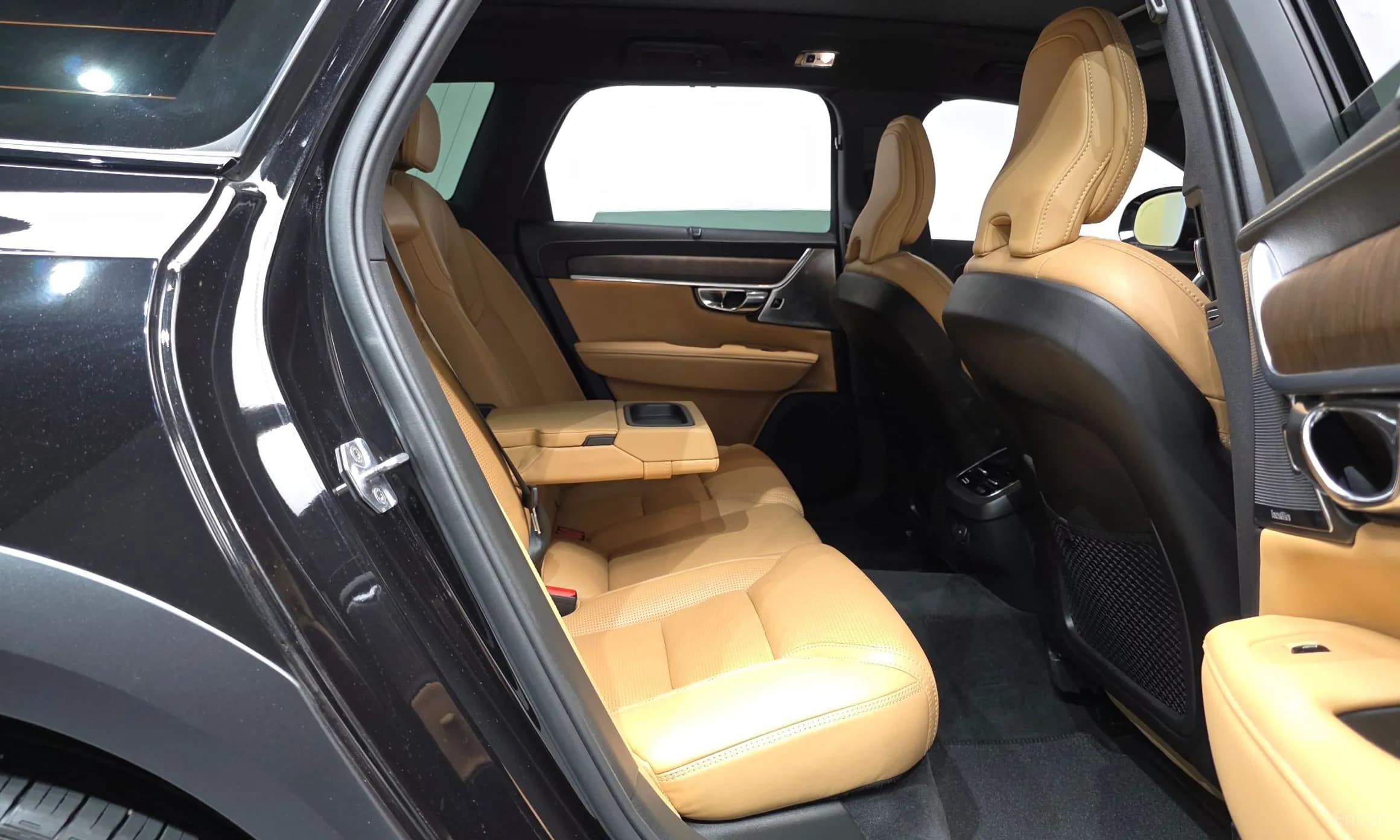 V90 Cross Country