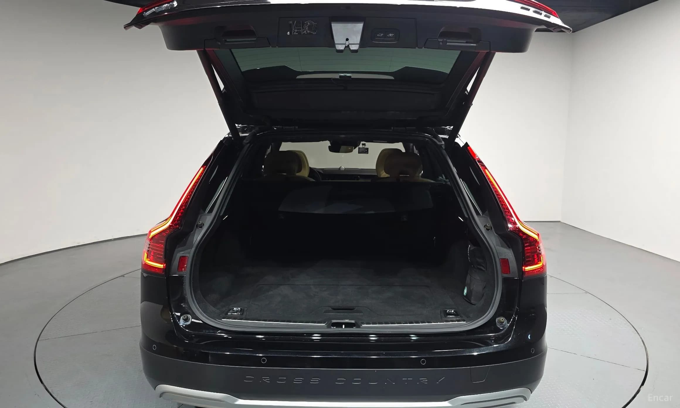 V90 Cross Country