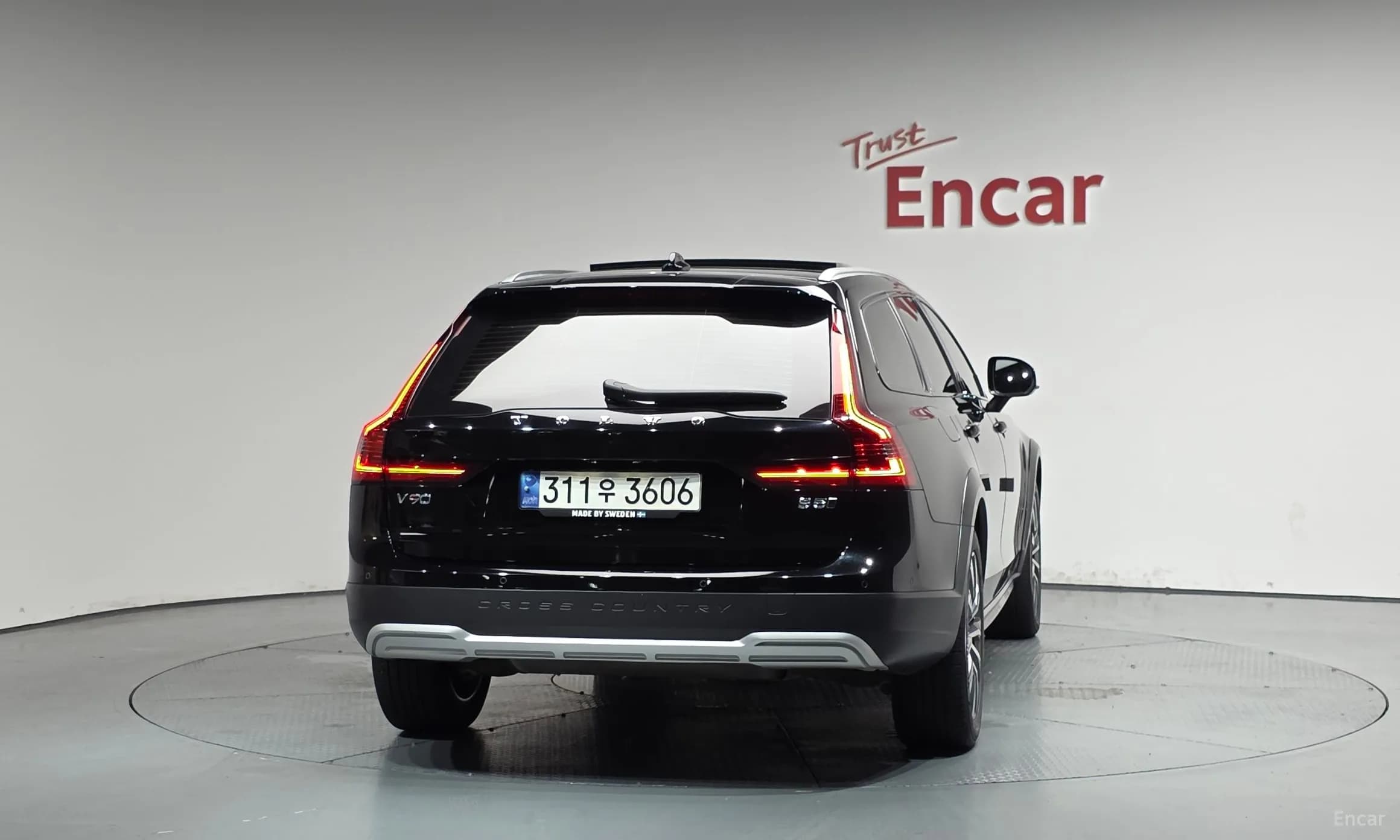V90 Cross Country