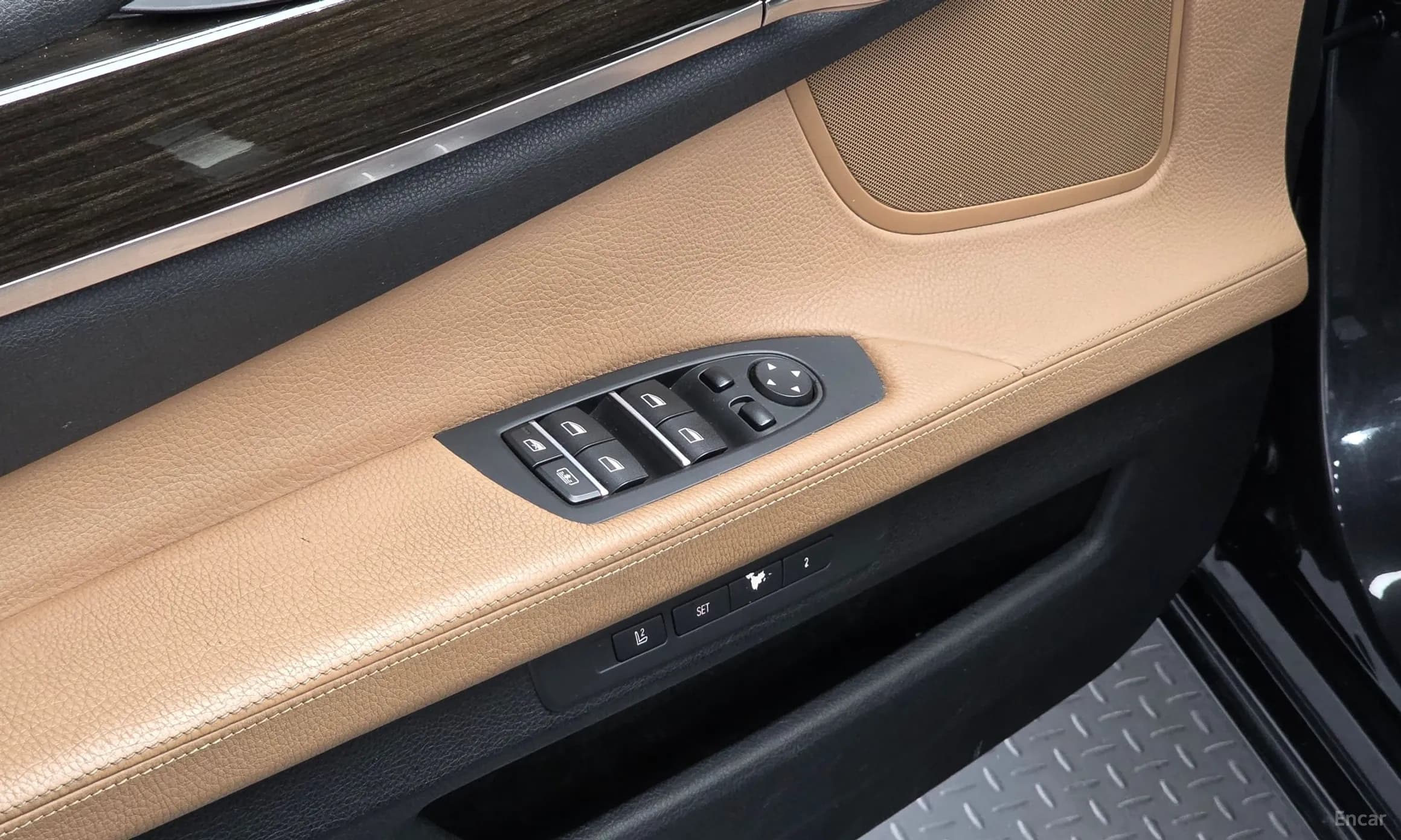 7 Series (F01)