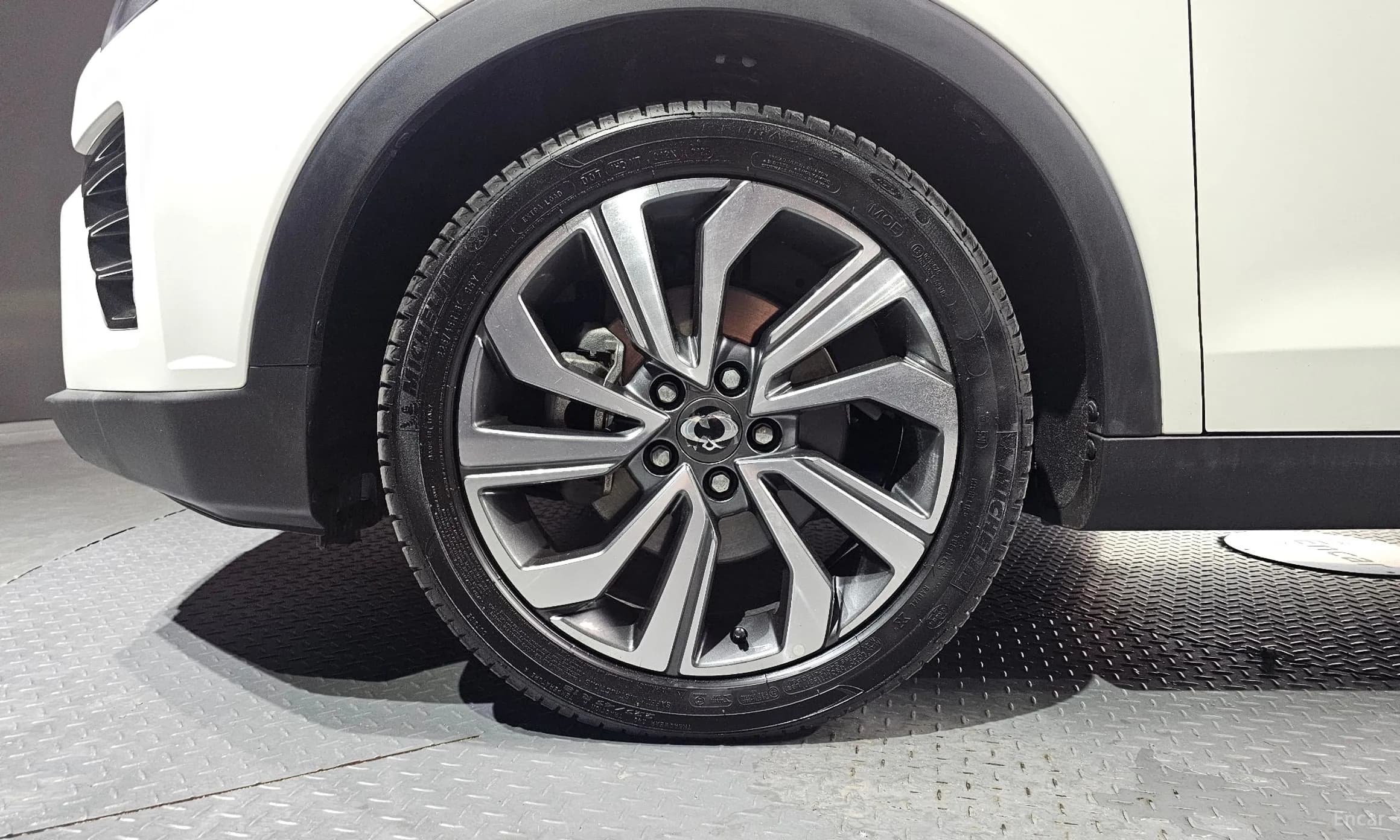 Berry New Tivoli