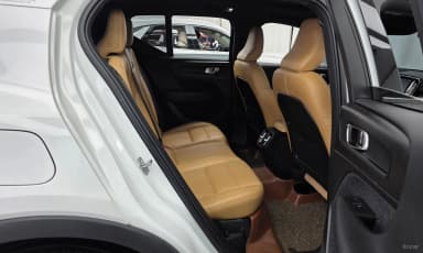 XC40