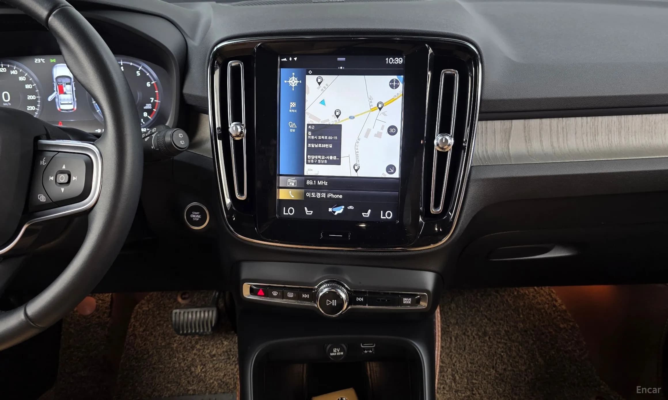 XC40