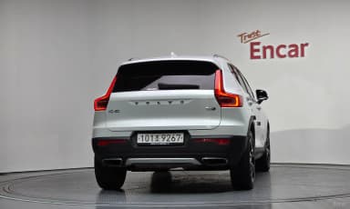 XC40