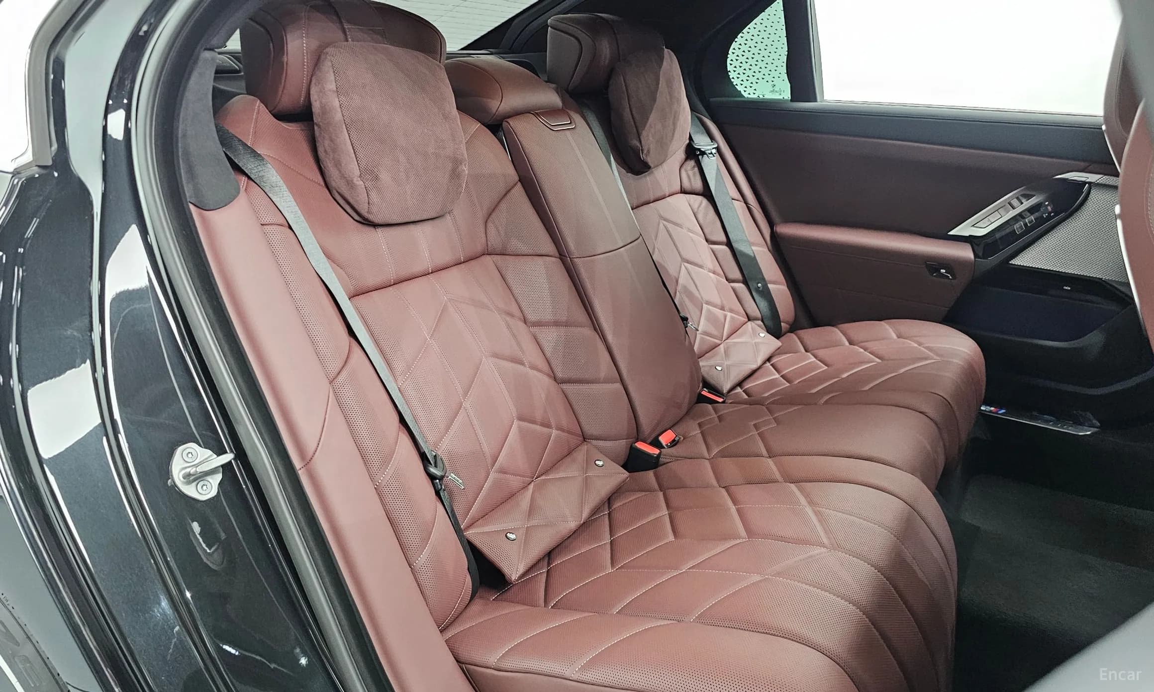7 Series (G70)