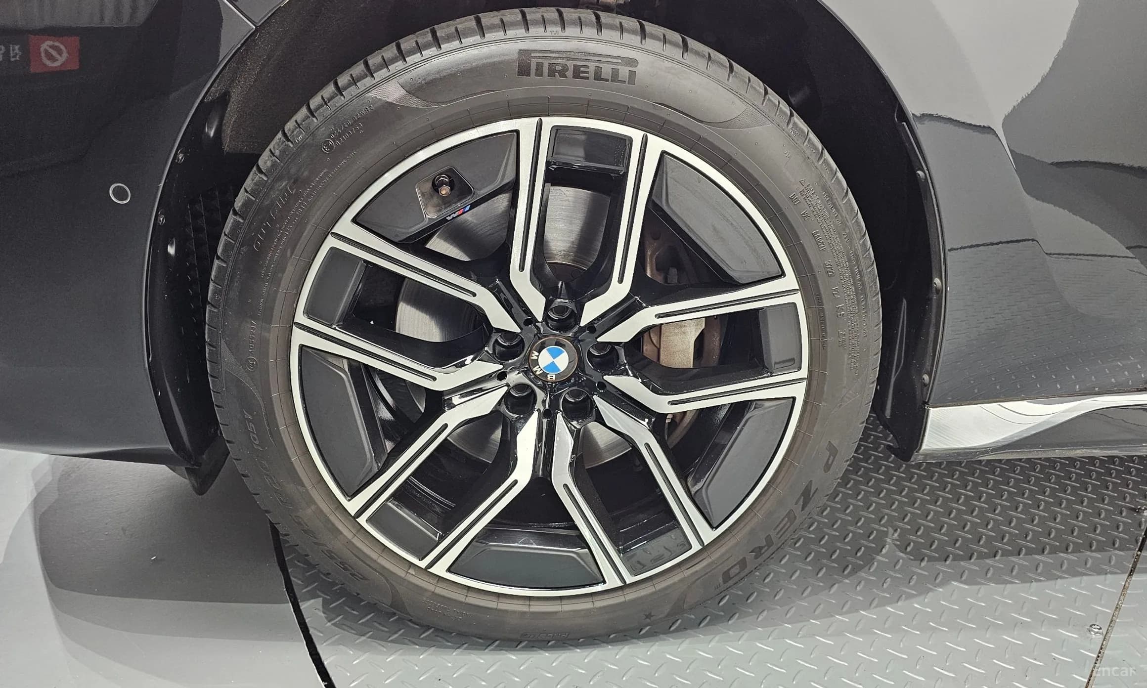 7 Series (G70)