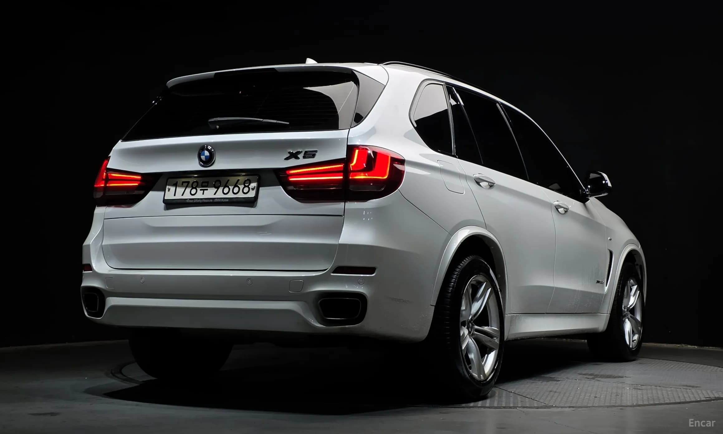 X5 (F15)