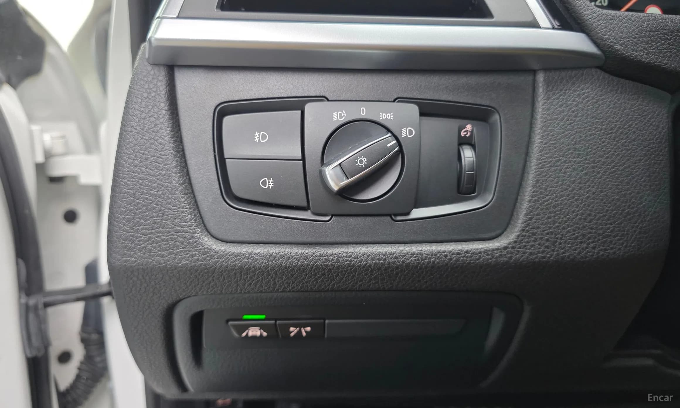 Series 4 (F32)