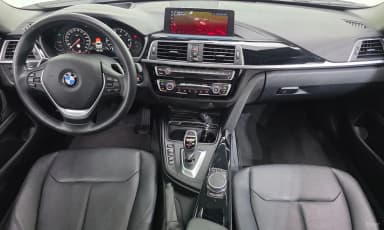 Series 4 (F32)