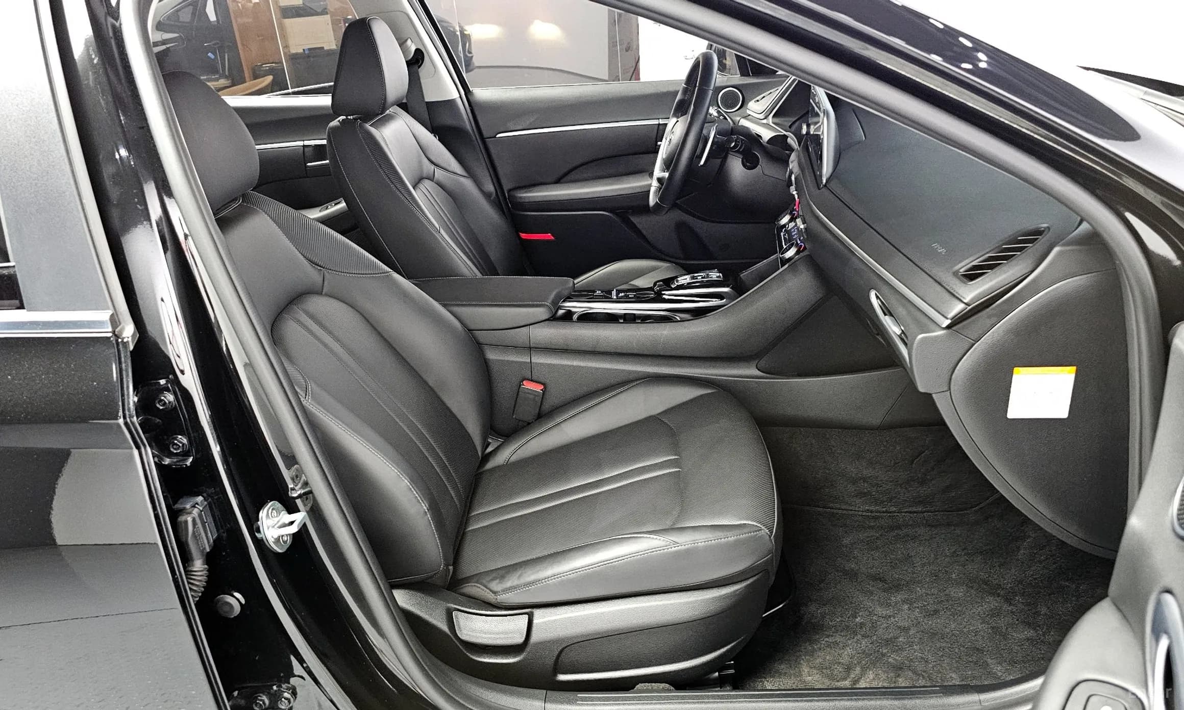 Sonata Hybrid (DN8)