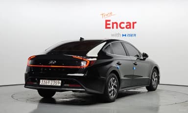 Sonata Hybrid (DN8)