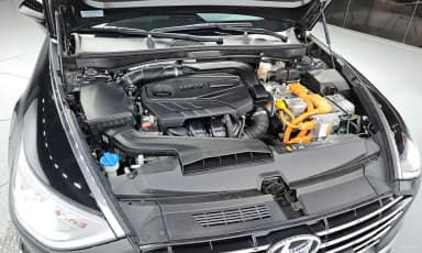 Sonata Hybrid (DN8)