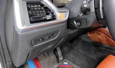 X6 (G06)