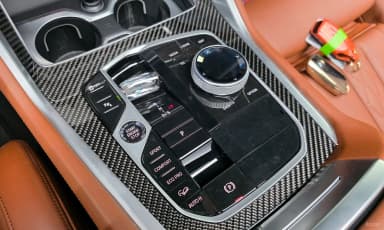 X6 (G06)