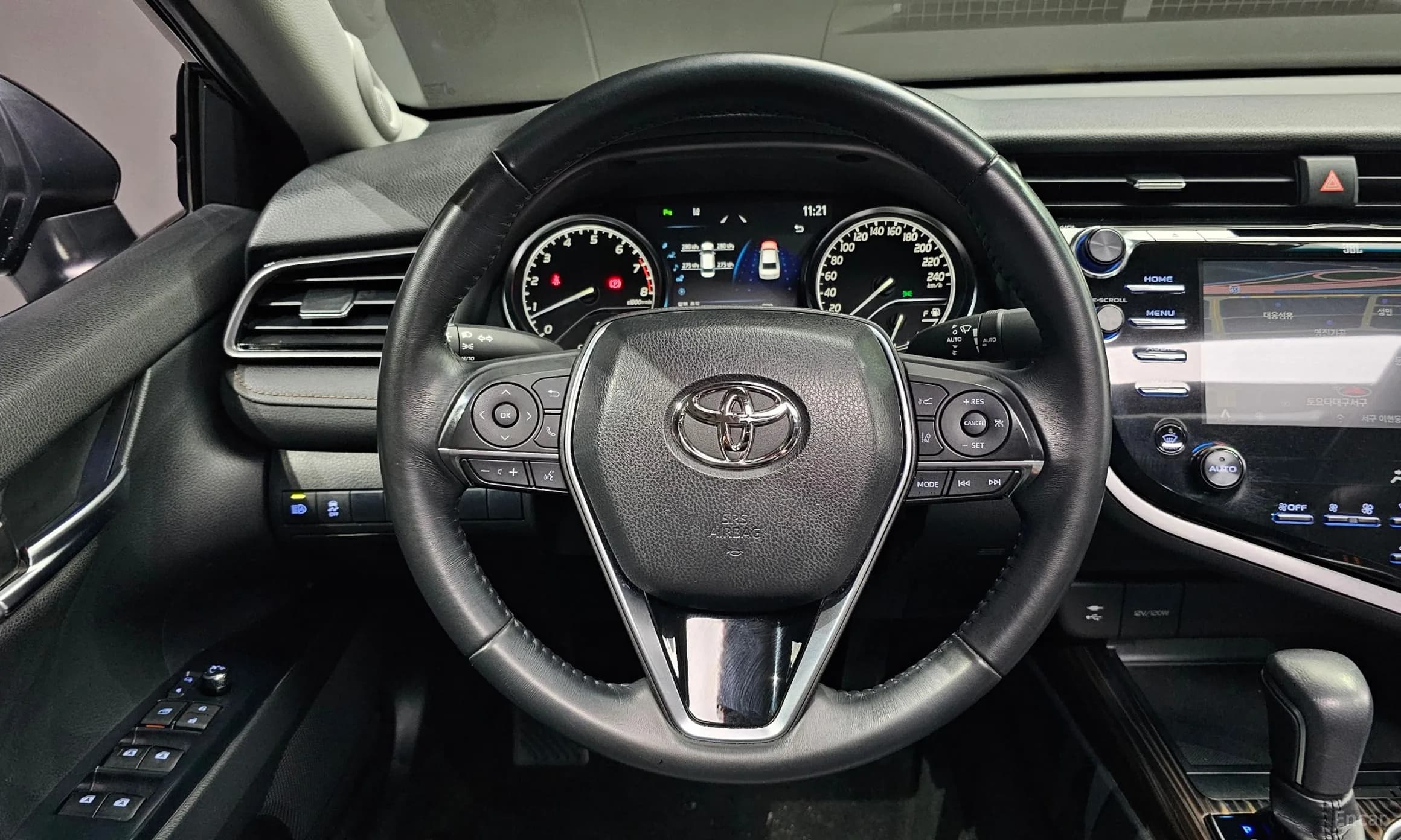 Camry (XV70)