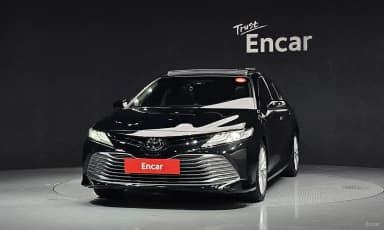 Camry (XV70)