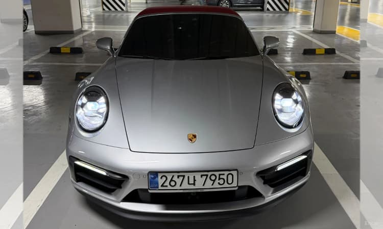 911 (992)