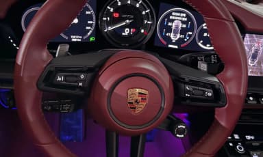 911 (992)