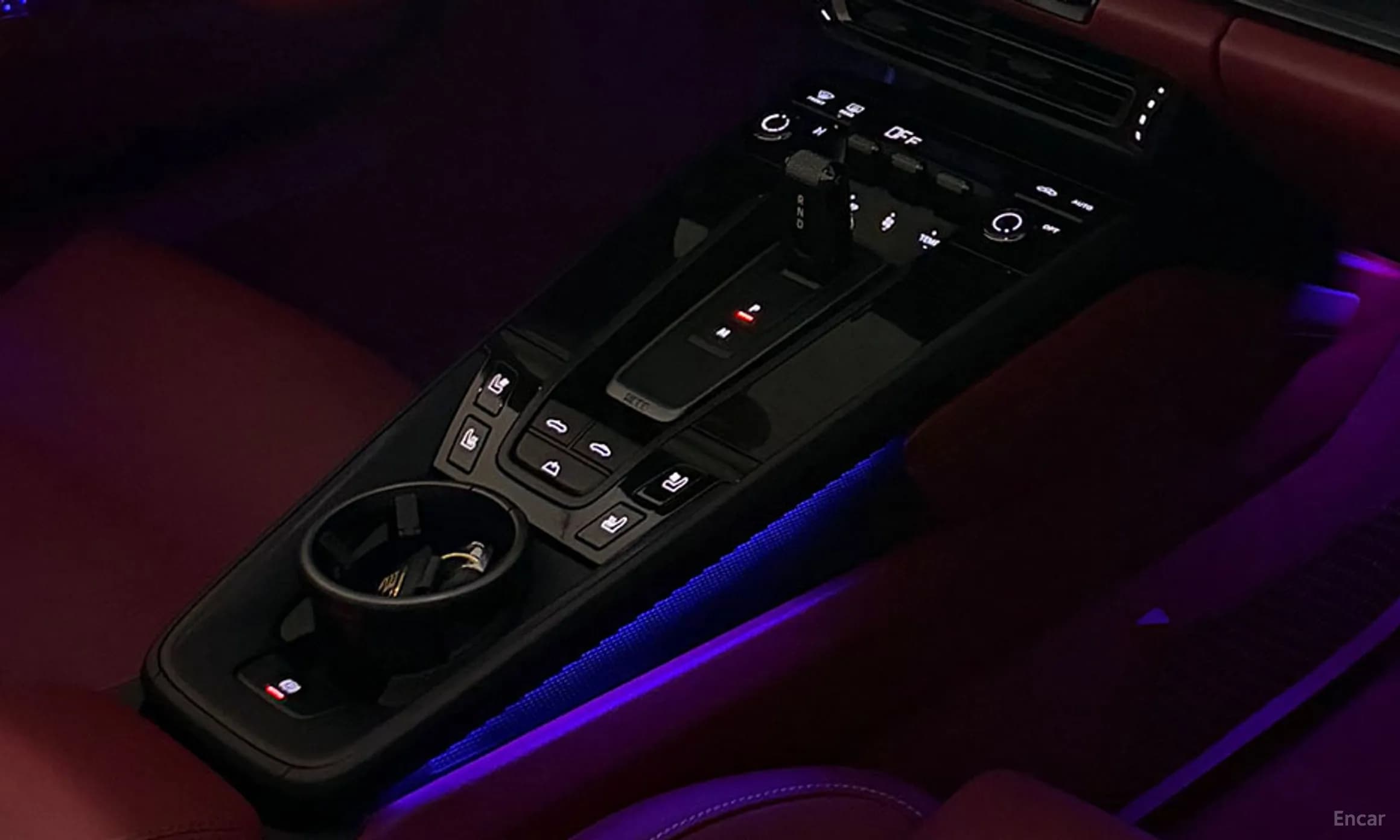 911 (992)