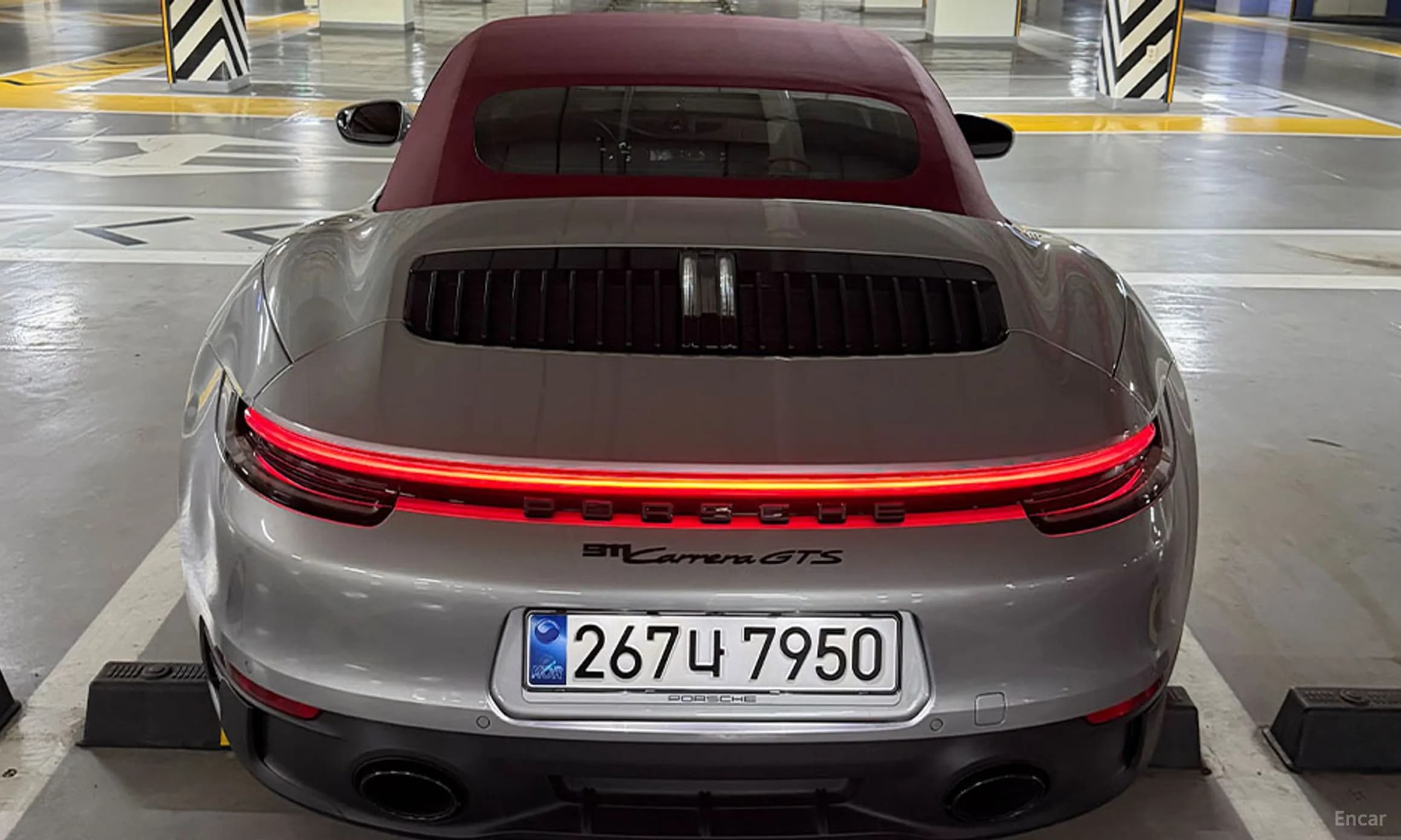 911 (992)