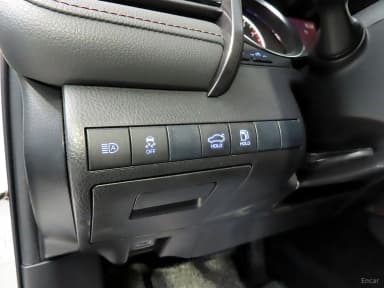 Camry (XV70)