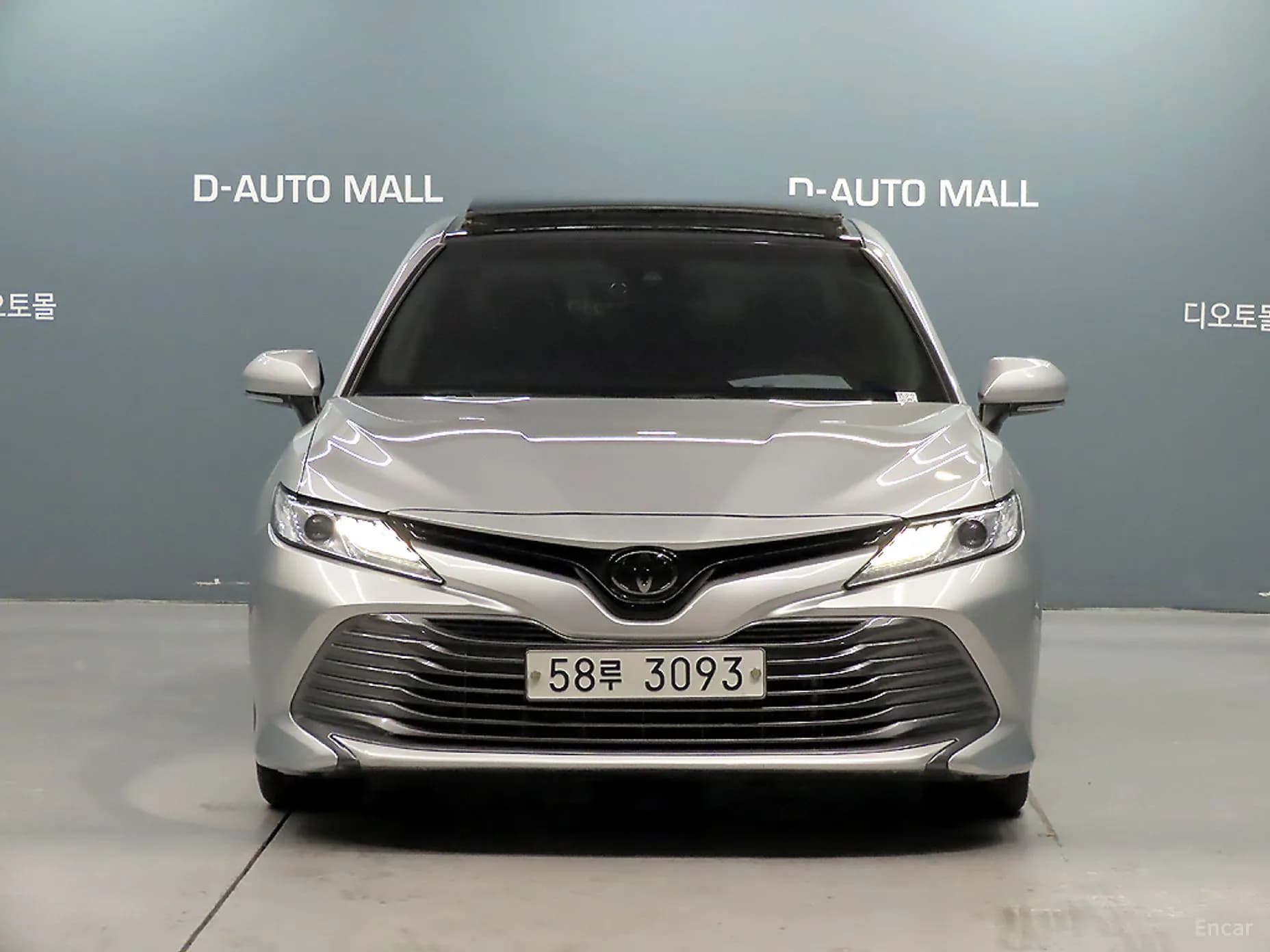 Camry (XV70)