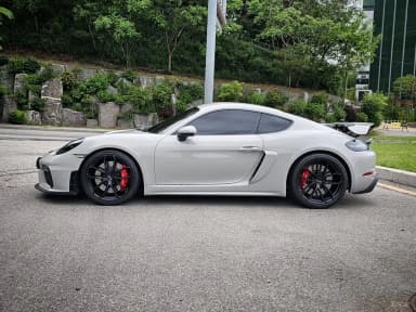 718 Cayman