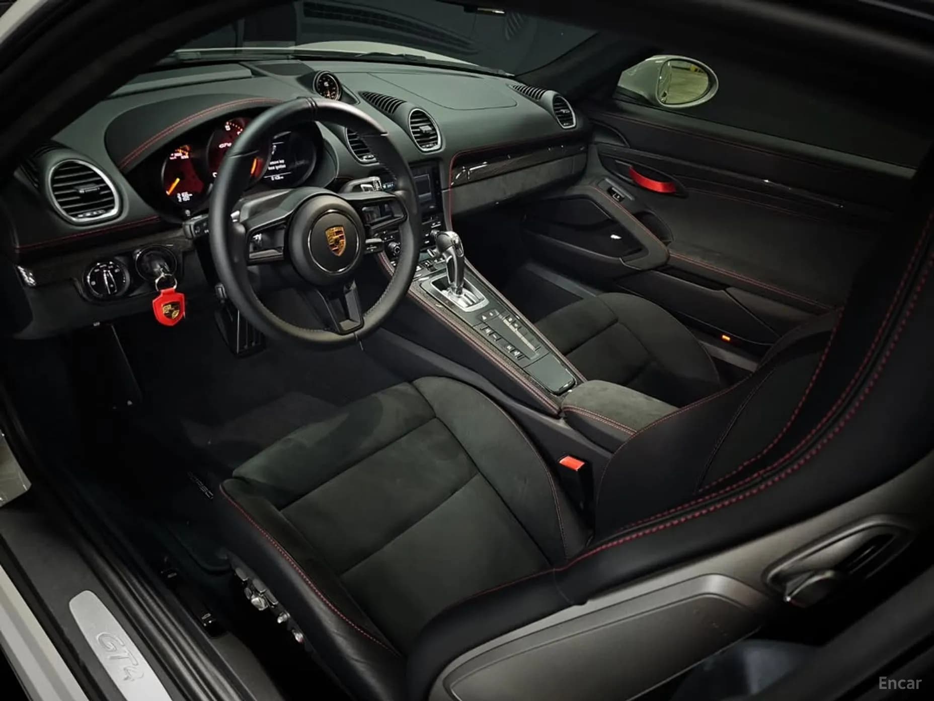 718 Cayman